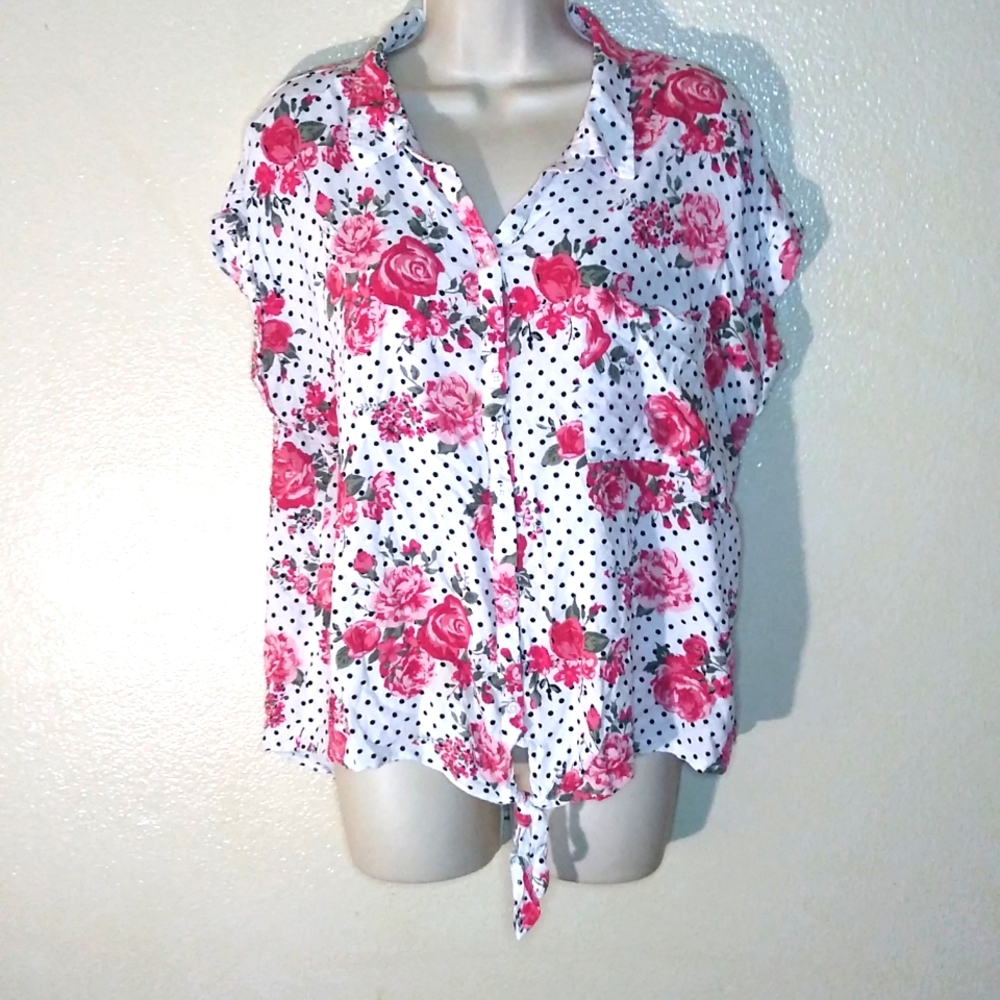 Nwot-Beautiful ladies top